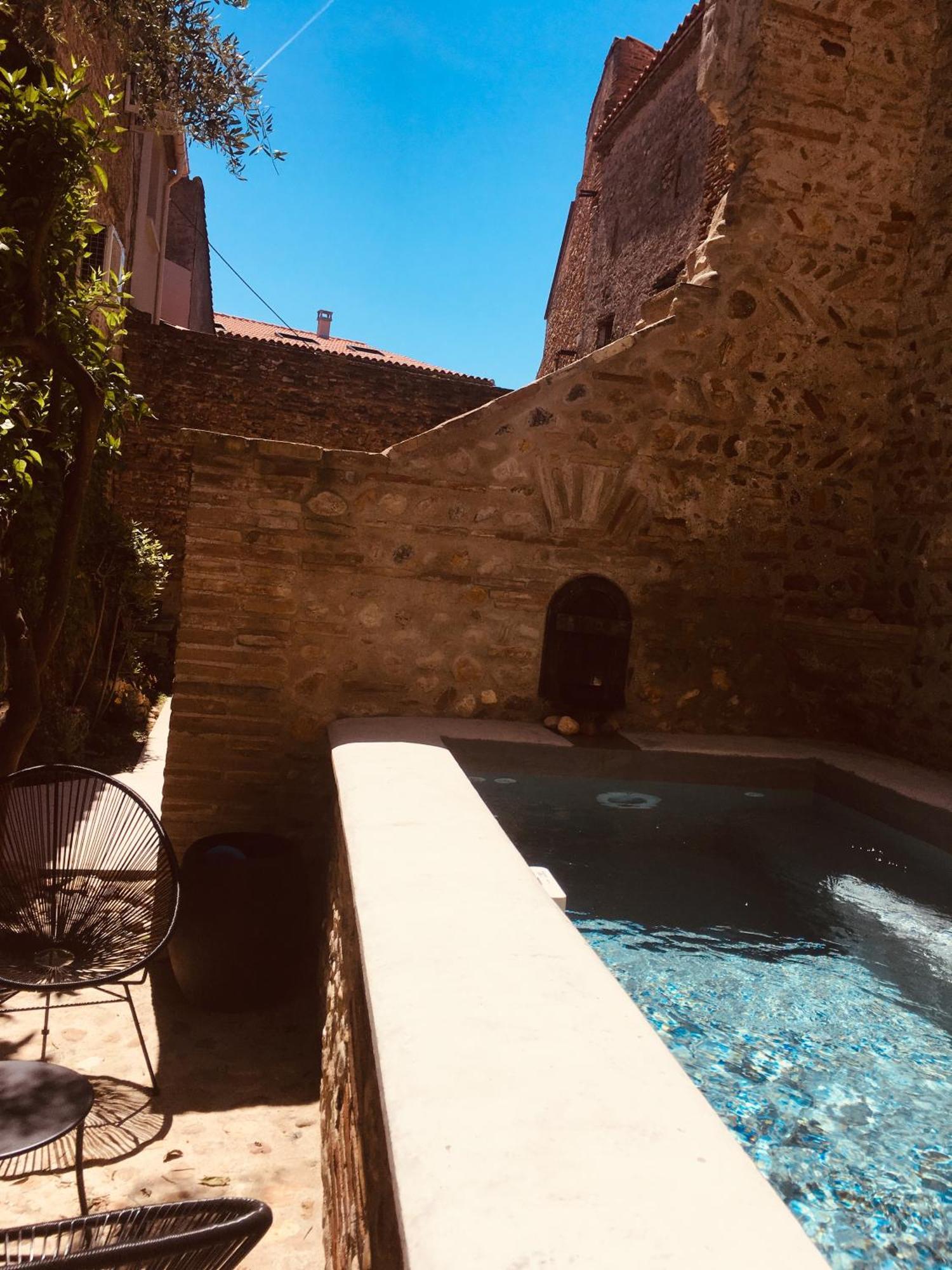 La Vieille Demeure Hotel Torreilles Exterior photo